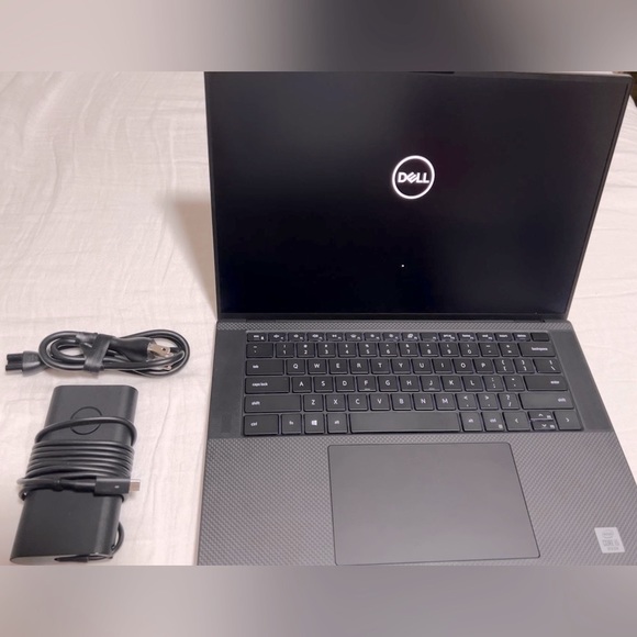 Dell XPS 15 9500 - Picture 4 of 6